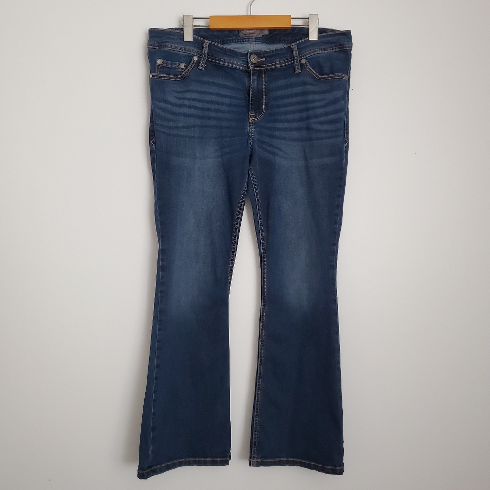 Torrid Luxe Slim Bootcut Size 14 Short